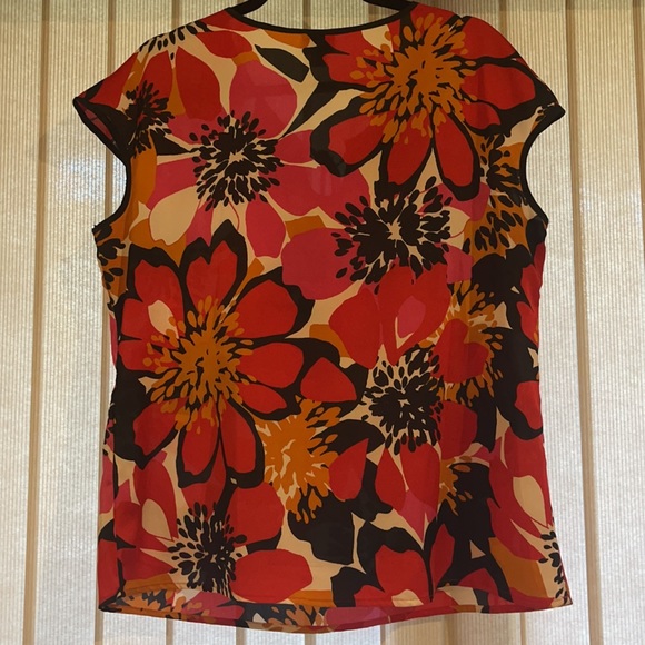XL Worthington Floral Top Machine Wash | 100% Poly - Picture 10 of 10